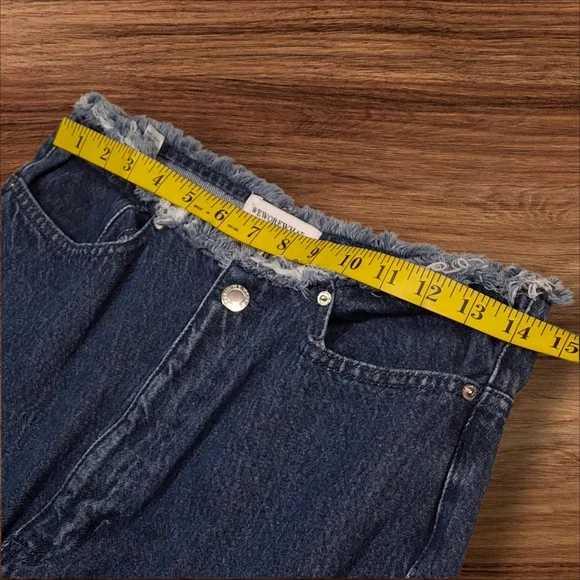 WeWoreWhat Frayed Waist & Hem High-Rise Straight Leg Blue Denim Jeans Size 28 - Picture 11 of 16